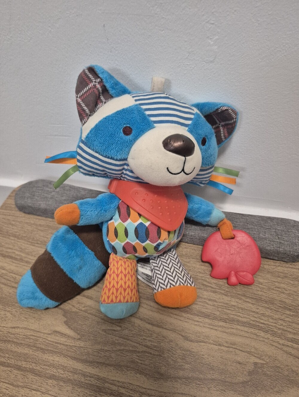 *5/25* Skip Hop Bandana Buddies Activity Toy Racoon